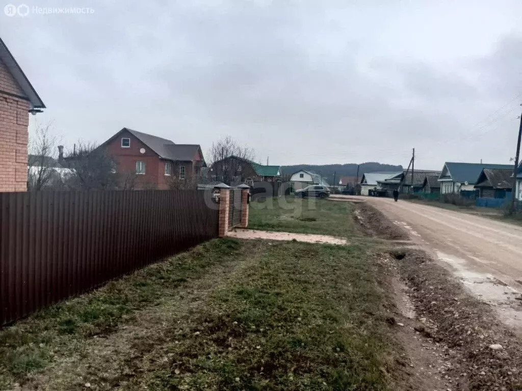 Дом в Алнашский район, деревня Татарский Тоймобаш, Центральная улица ... - Фото 1