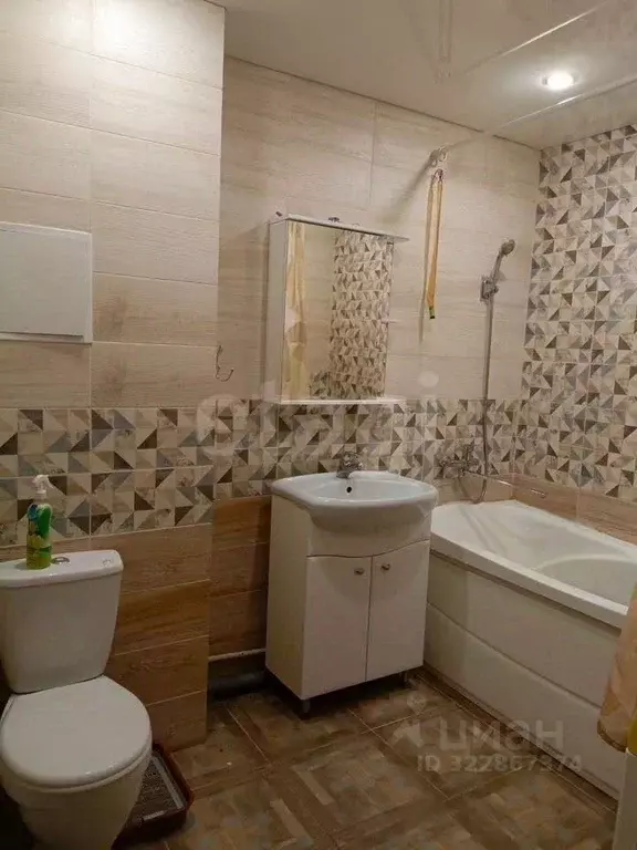 1-к кв. Тюменская область, Тюмень Кремлевская ул., 112к3 (42.0 м) - Фото 0