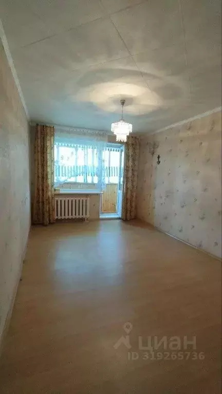 1-к кв. Оренбургская область, Оренбург Салмышская ул., 18/2 (30.0 м) - Фото 0