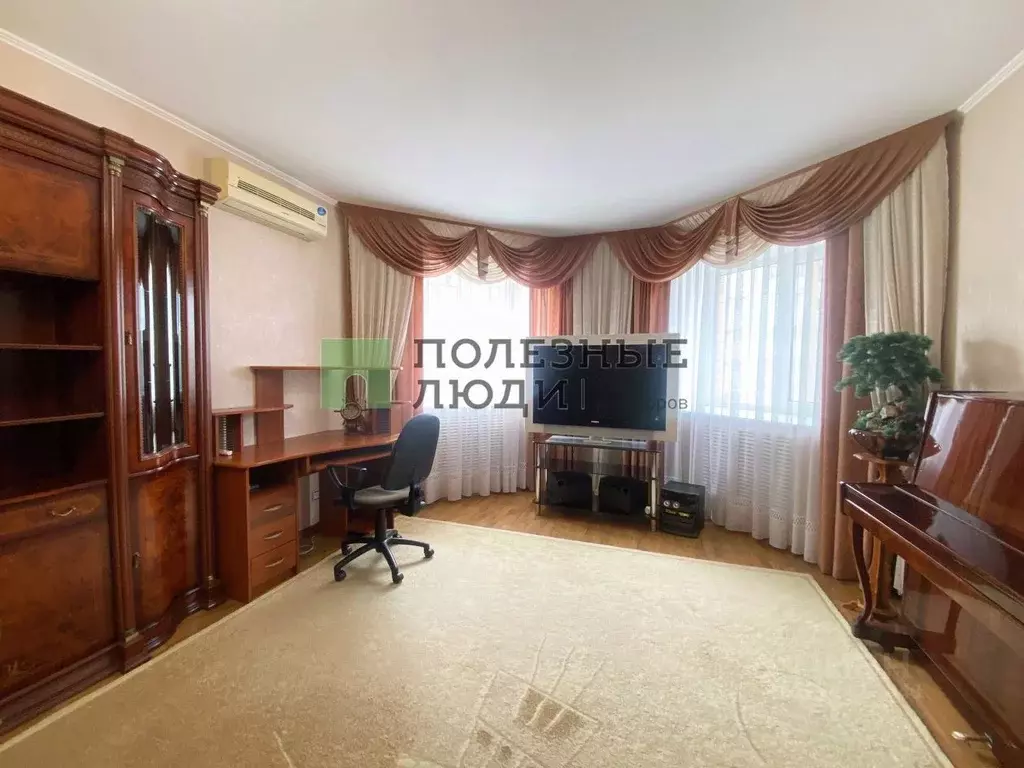 2-к кв. Орловская область, Орел Советская ул., 20 (86.4 м) - Фото 0