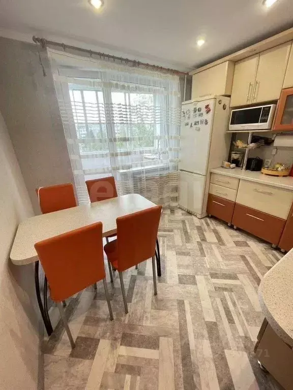 3-к кв. Коми, Сыктывкар ул. Малышева, 18 (67.5 м) - Фото 0