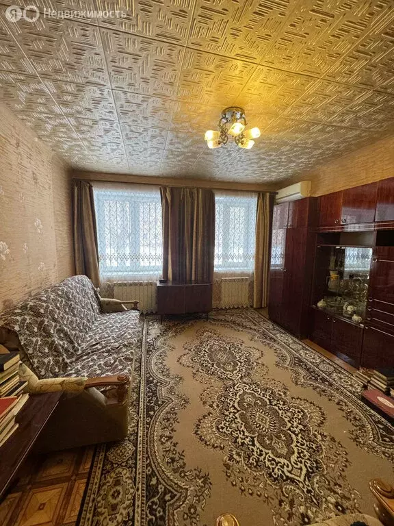 3-комнатная квартира: Волгоград, улица Лодыгина, 3 (68.6 м) - Фото 0