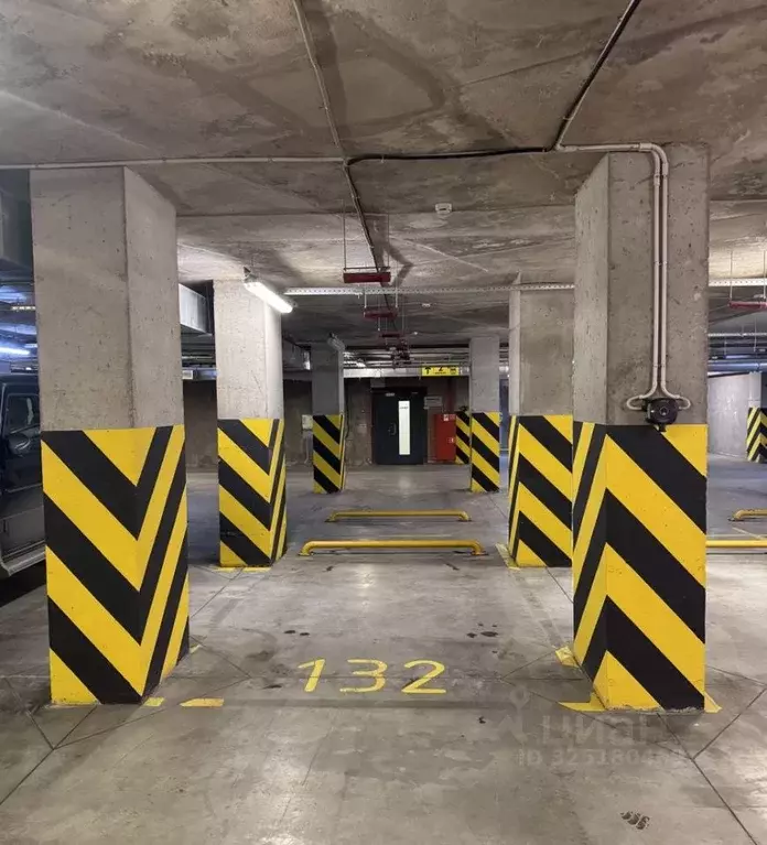 Гараж в Санкт-Петербург ул. Большая Зеленина, 24 (13 м) - Фото 1