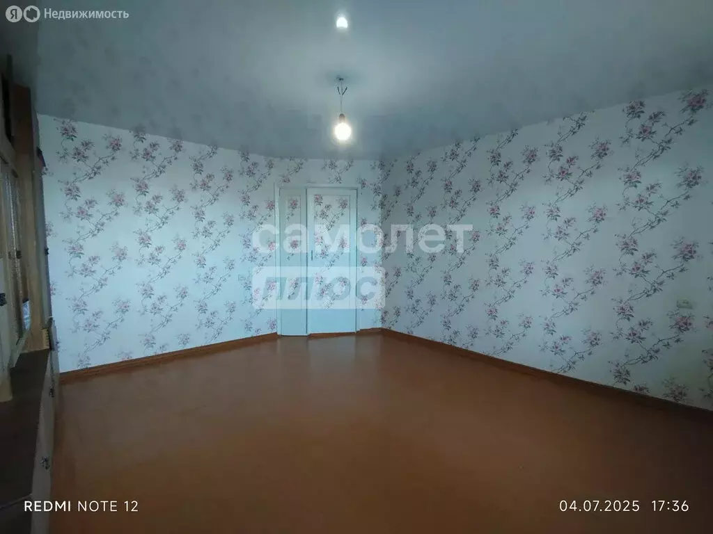 3-комнатная квартира: Моревка, улица Победы, 17 (58.1 м) - Фото 1
