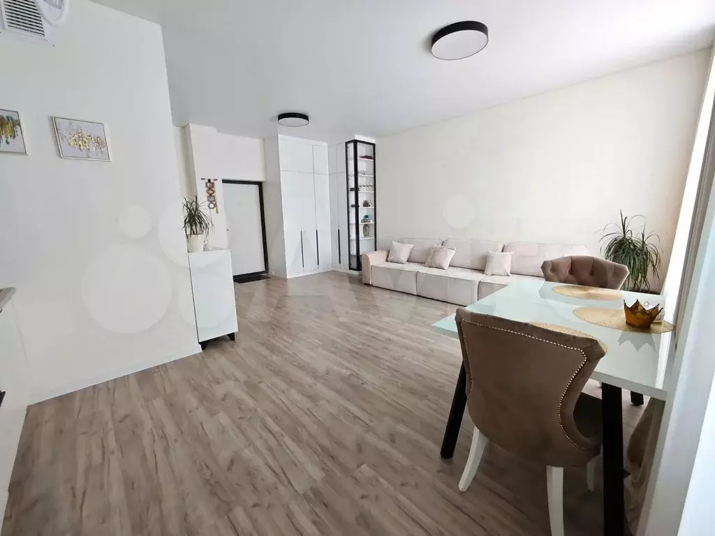 Квартира-студия, 42 м, 3/7 эт. - Фото 1