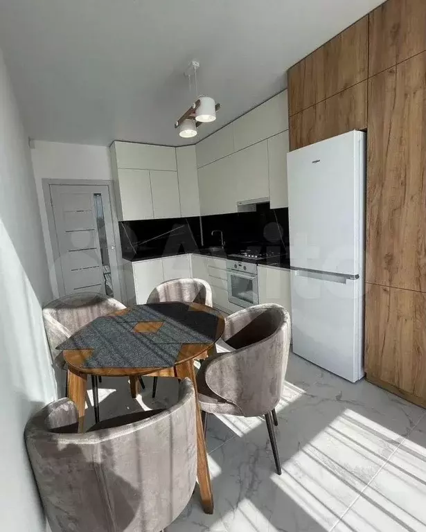 1-к. квартира, 40 м, 10/24 эт. - Фото 0