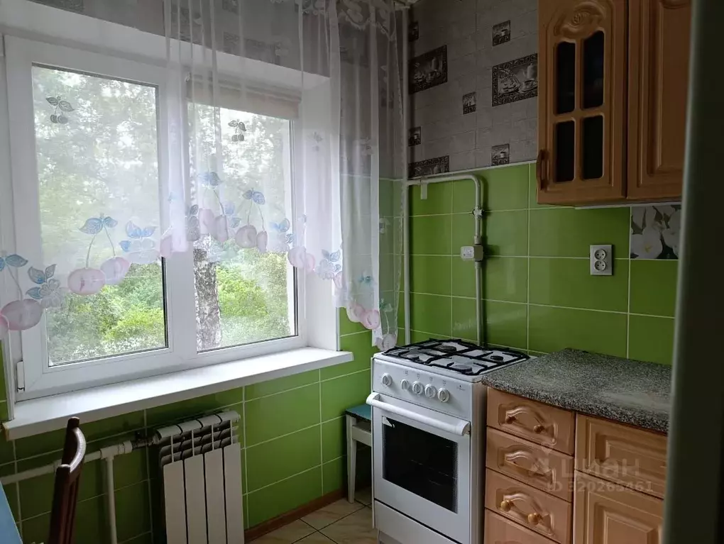 1-к кв. Омская область, Омск Заозерный мкр, ул. Бархатовой, 8 (30.5 м) - Фото 0