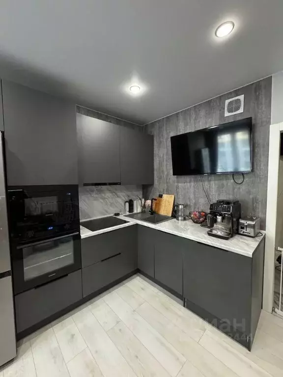 Студия Санкт-Петербург ул. Парфеновская, 9к1 (31.8 м) - Фото 1