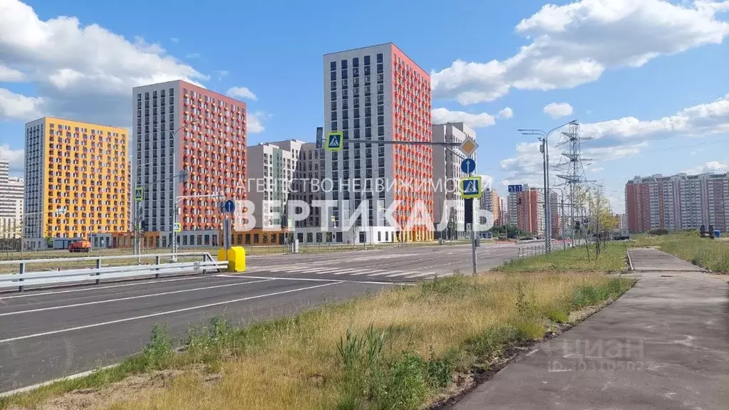 Торговая площадь в Москва ул. Вертолетчиков, 21к5 (100 м) - Фото 1