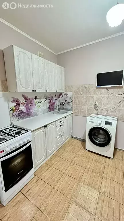 1-комнатная квартира: посёлок городского типа Яблоновский, улица ... - Фото 2