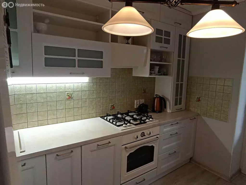 3-комнатная квартира: Калининград, Озёрная улица, 3 (58 м) - Фото 1