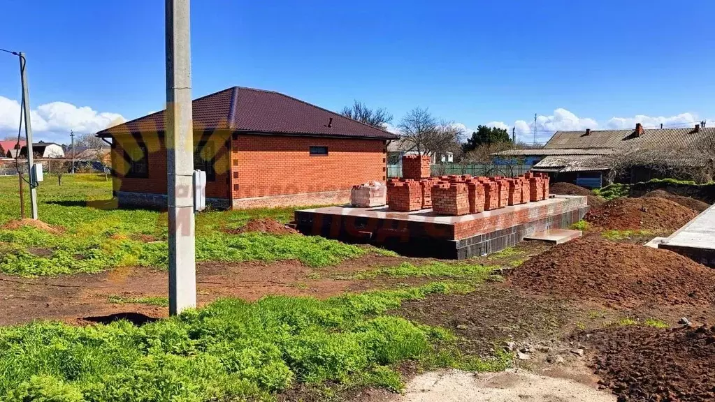 Участок в Краснодарский край, Ейский район, Александровское с/пос, с. ... - Фото 1