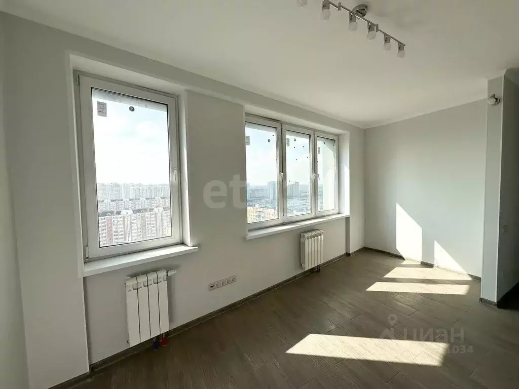 1-к кв. Московская область, Химки 9 Мая ул., 21к1 (30.0 м) - Фото 0