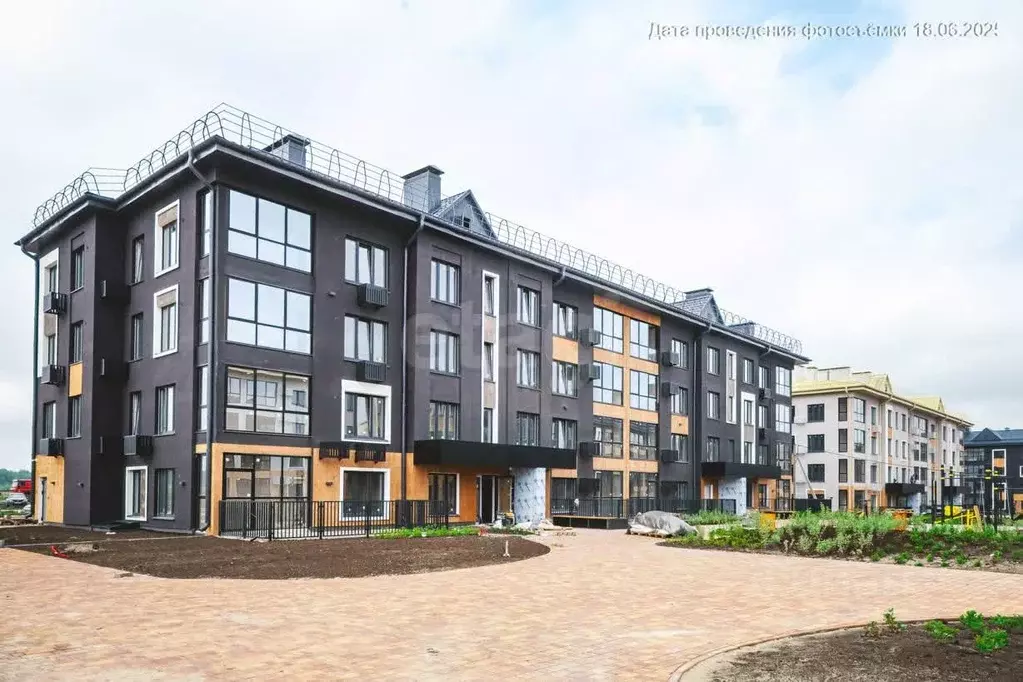 1-к кв. Тюменская область, Тюмень ул. Игоря Комиссарова, 25 (51.9 м) - Фото 1