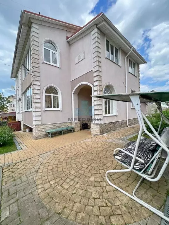 Дом в Калужская область, Калуга Осенняя ул., 30 (260 м) - Фото 0