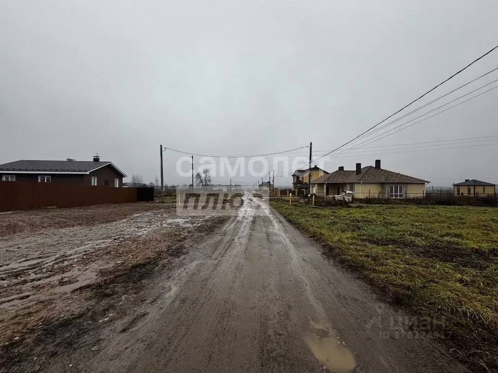 Участок в Марий Эл, Медведевский район, Руэмское с/пос, д. Крутой ... - Фото 1