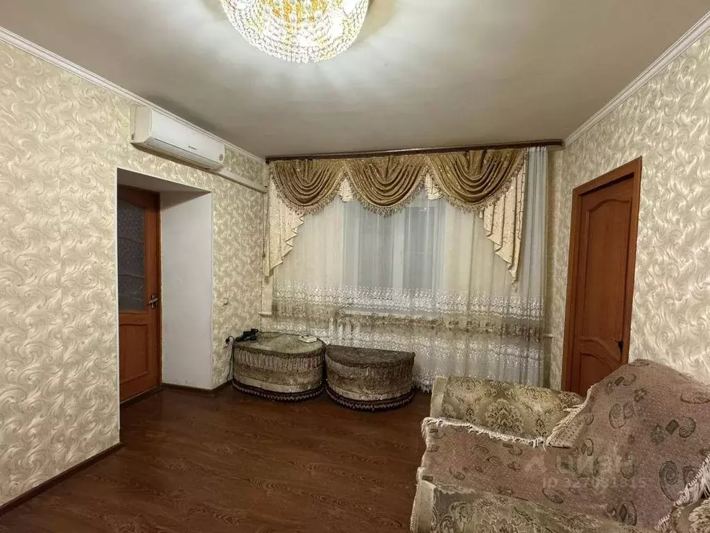 Дом в Ставропольский край, Ставрополь № 8 мкр, ул. Абрамовой, 17 (62 ... - Фото 2