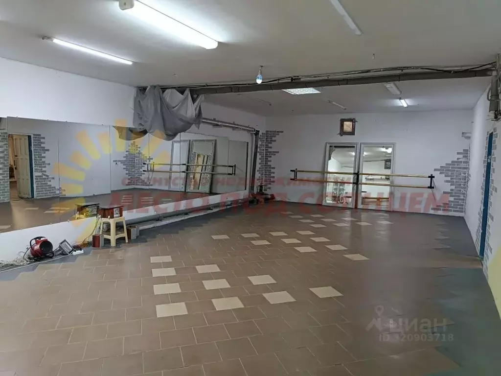 Помещение свободного назначения в Краснодарский край, Ейск ... - Фото 0