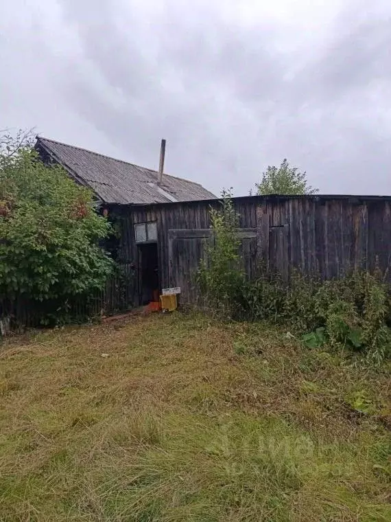 Дом в Пермский край, Александровск Артиллерийская ул., 12 (30 м) - Фото 1