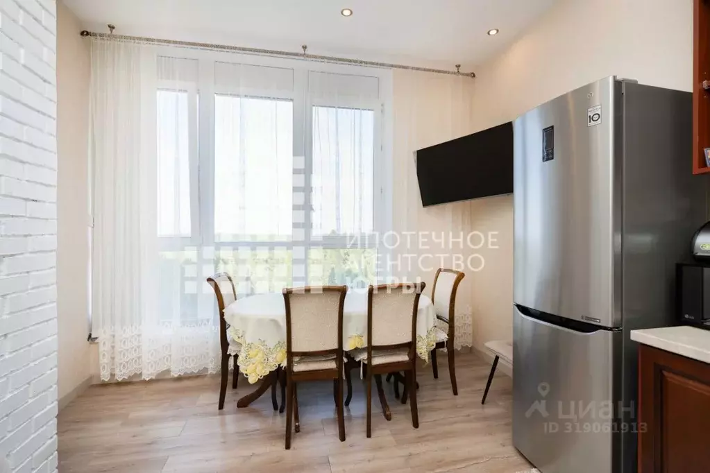 2-к кв. Ханты-Мансийский АО, Ханты-Мансийск ул. Гагарина, 35 (52.0 м) - Фото 2