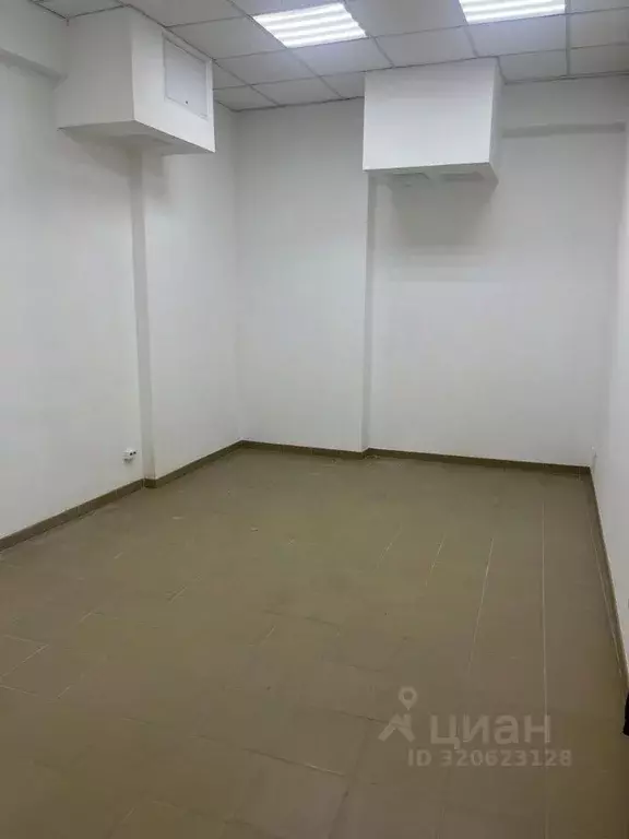 Гараж в Краснодарский край, Геленджик Крымская ул., 3к3 (36 м) - Фото 2