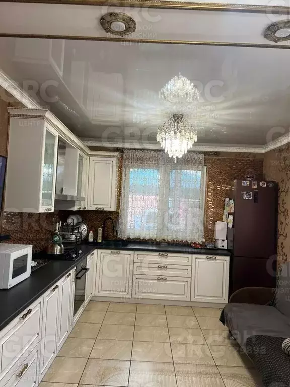 Дом в Краснодарский край, Сочи Донская мкр, ул. Пасечная, 34А (200 м) - Фото 0