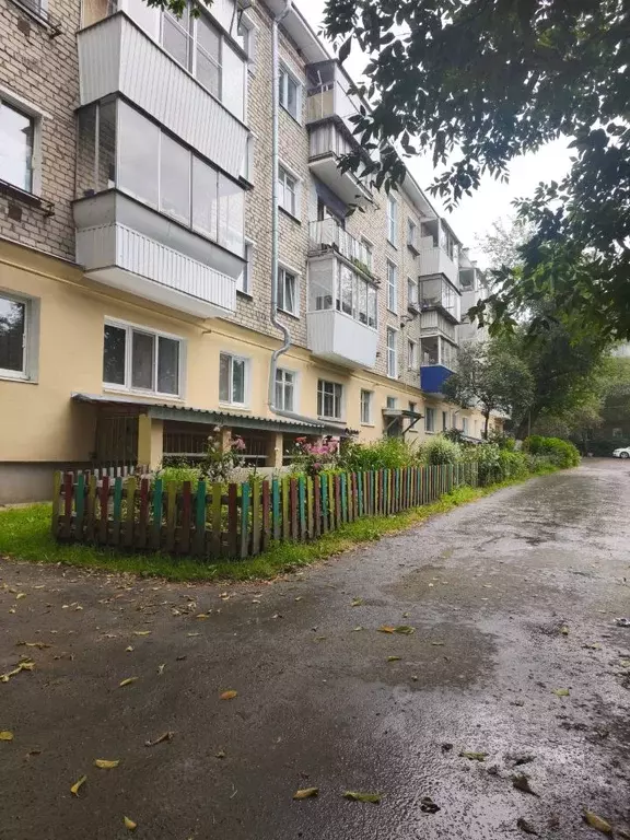 2-к кв. Свердловская область, Сысерть ул. Коммуны, 45 (43.0 м) - Фото 0
