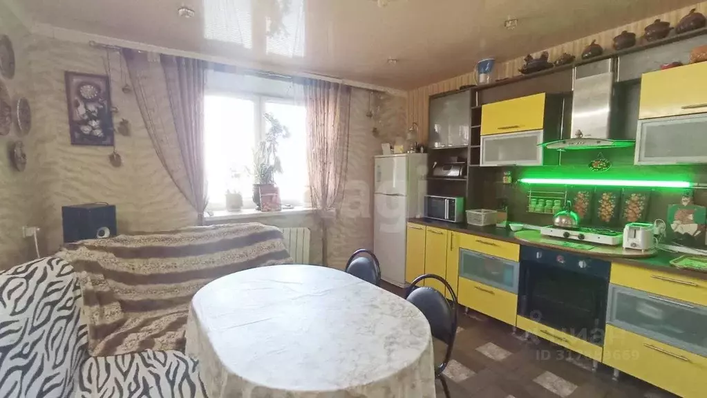 3-к кв. Архангельская область, Котлас ул. Невского, 5 (86.1 м) - Фото 1