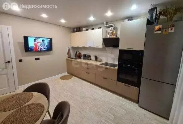 2-комнатная квартира: деревня Дударева, улица Созидателей, 10 (66.7 м) - Фото 1