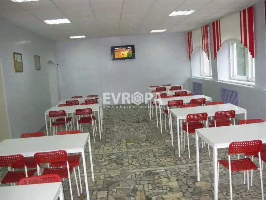 Помещение свободного назначения в Ульяновская область, Ульяновск ул. ... - Фото 1