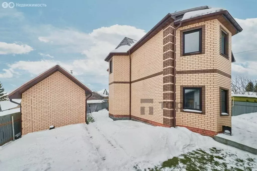 Дом в Челябинск, 2-я Электровозная улица, 15 (187 м) - Фото 1