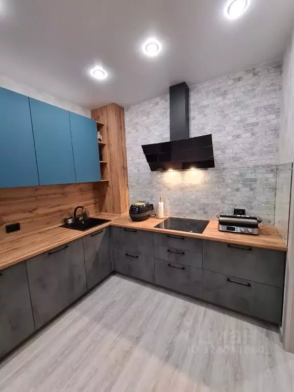 2-к кв. Красноярский край, Красноярск 6-я Полярная ул., 2А (52.0 м) - Фото 0