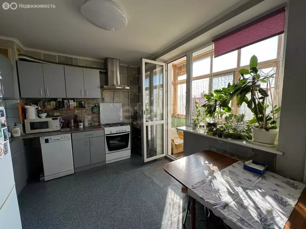 3-комнатная квартира: Севастополь, улица Хрусталёва, 159 (64.1 м) - Фото 1