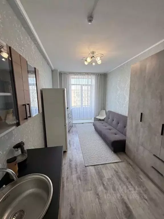 Комната Новосибирская область, Новосибирск ул. Серафимовича, 1 - Фото 1