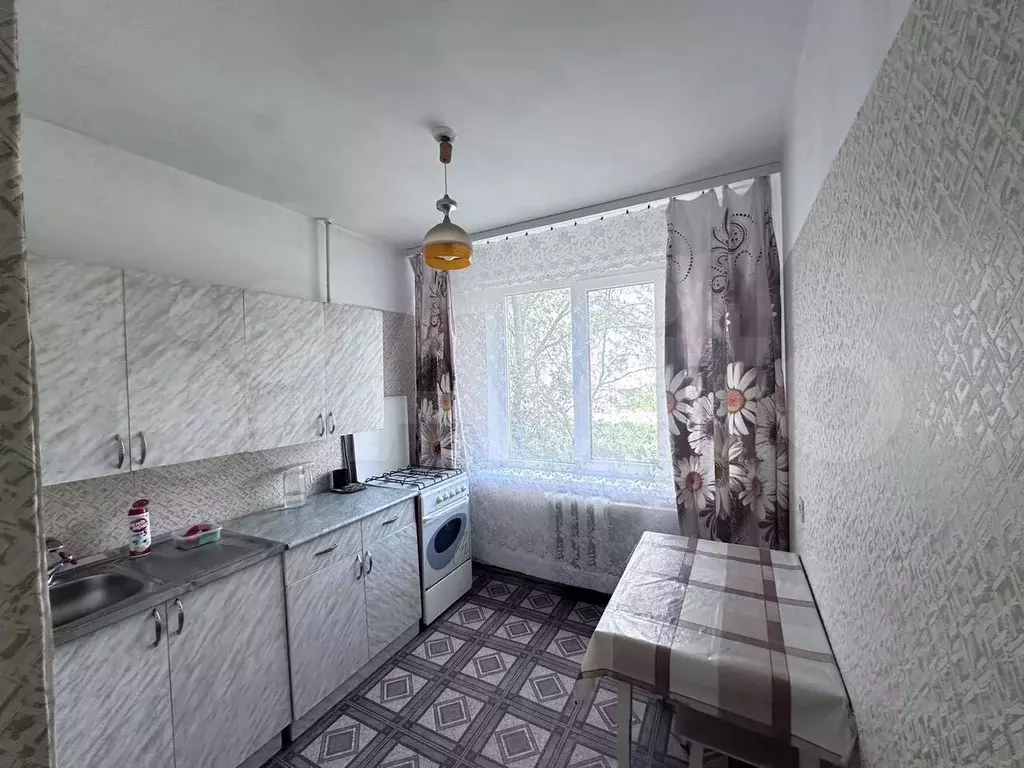 2-к. квартира, 52 м, 1/5 эт. - Фото 0