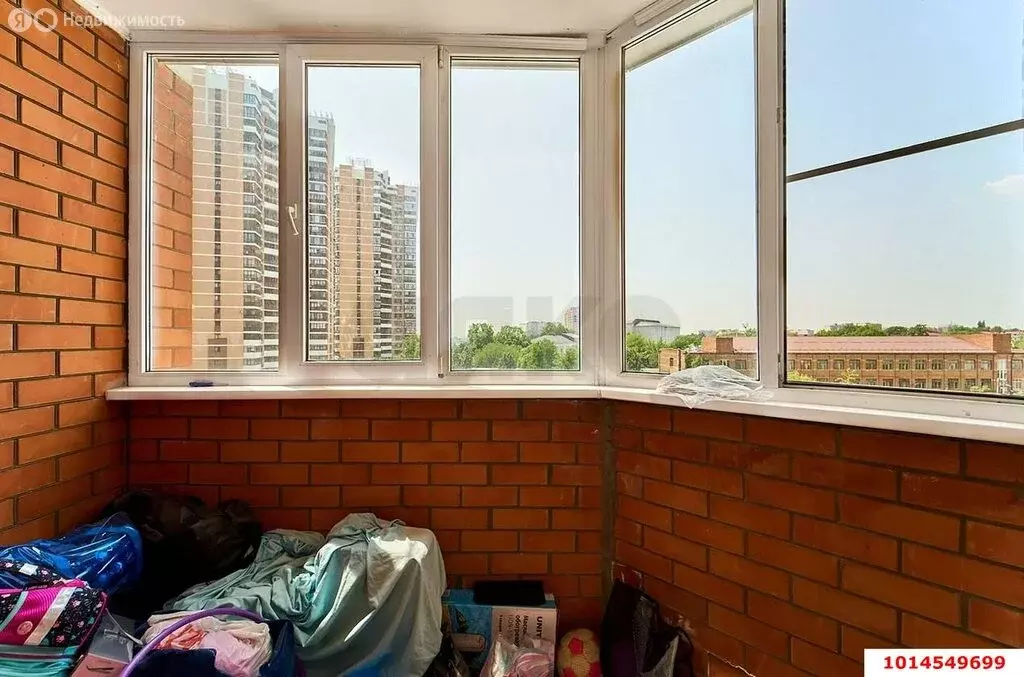 2-комнатная квартира: Краснодар, Кубанская улица, 47 (73 м) - Фото 0