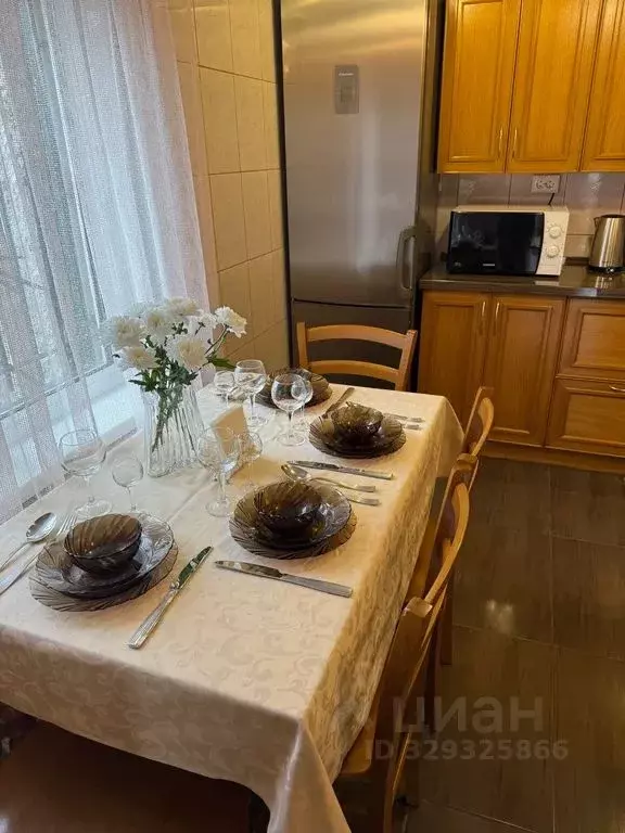 Дом в Воронежская область, Лиски ул. Суворова, 43 (100 м) - Фото 1