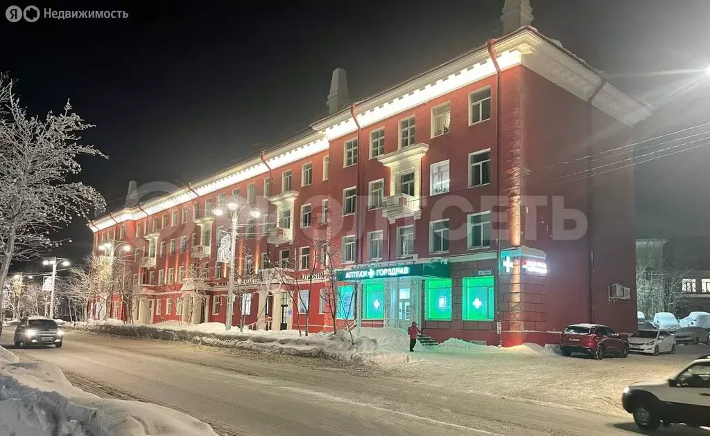 2-комнатная квартира: Кировск, проспект Ленина, 13 (42.6 м) - Фото 2