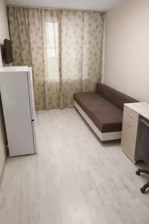 Студия Приморский край, Владивосток Луговая ул., 56 (14.0 м) - Фото 1