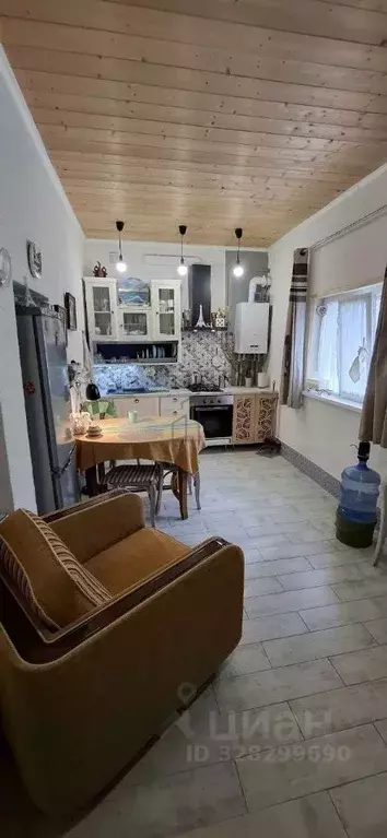 Дом в Крым, Евпатория ул. Красноармейская, 16 (50 м) - Фото 1