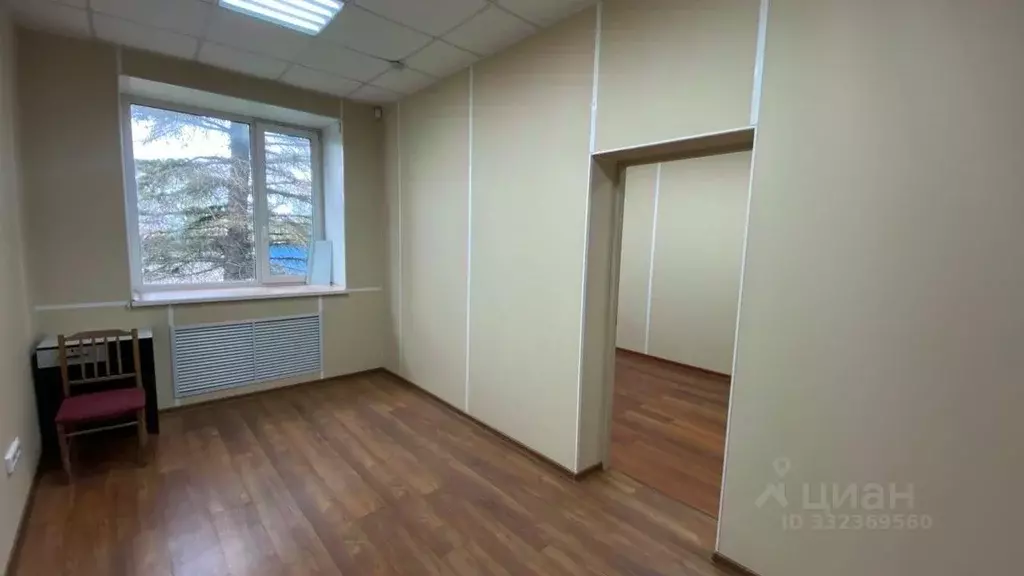 Офис в Новгородская область, Великий Новгород Сырковское ш., 3 (16 м) - Фото 1