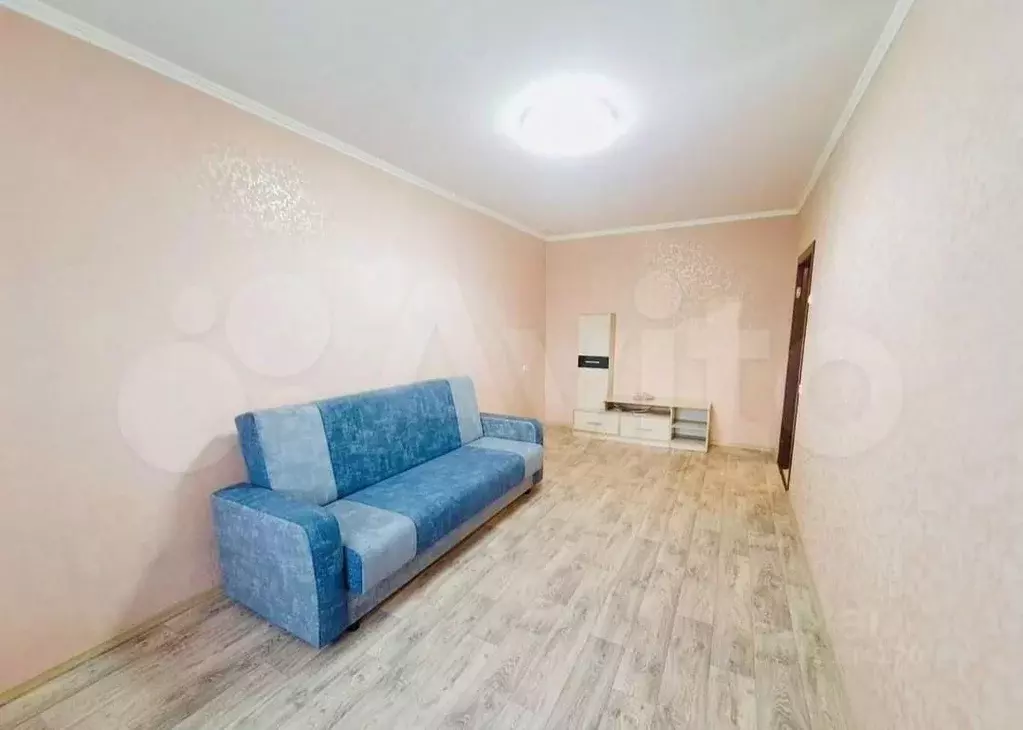 1-к кв. Курганская область, Курган Заозерный жилрайон, 7-й мкр, 23 ... - Фото 0