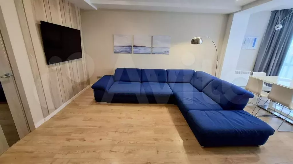 10 и более-к. квартира, 70 м, 5/10 эт. - Фото 0