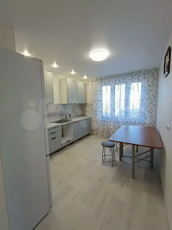 2-к. квартира, 60 м, 4/16 эт. - Фото 0