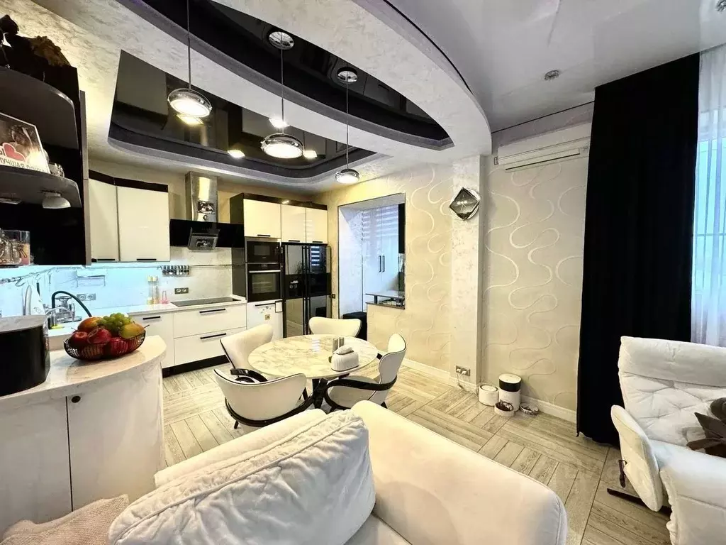 3-к кв. Москва ул. 9-я Соколиной Горы, 5 (91.0 м) - Фото 0