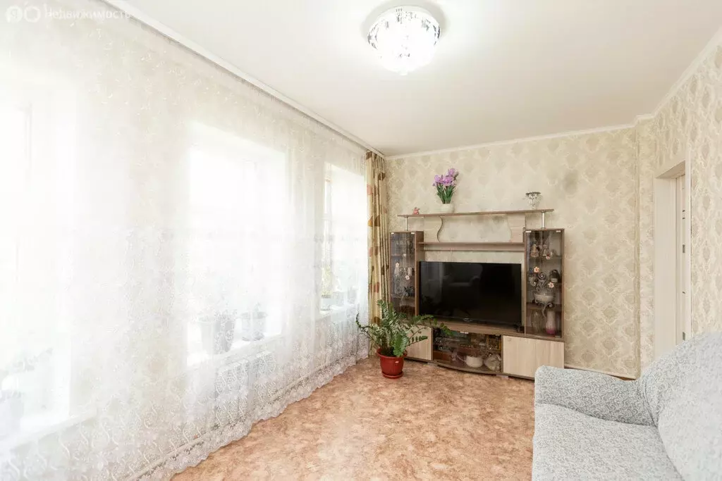 4-комнатная квартира: Оренбург, Актюбинская улица, 38 (63.7 м) - Фото 1