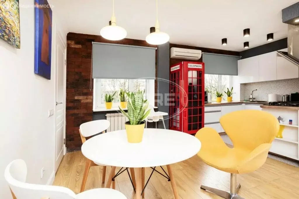 2-комнатная квартира: Калининград, Партизанский переулок, 8 (42.5 м) - Фото 1