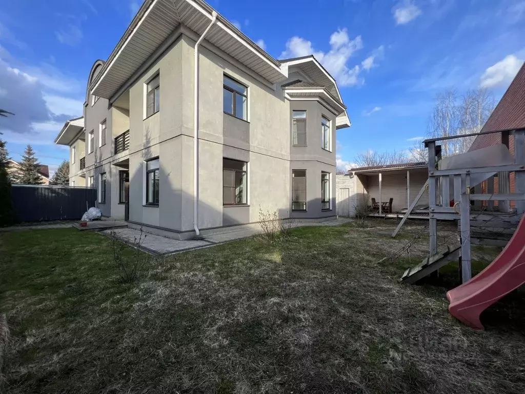 Коттедж в Московская область, Красногорск городской округ, д. ... - Фото 1