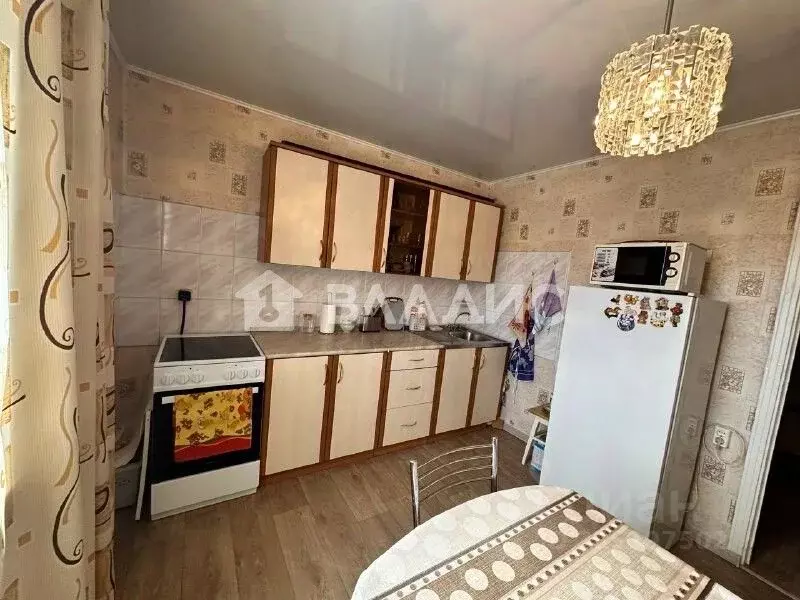 2-к кв. Бурятия, Улан-Удэ Октябрьская ул., 5 (48.5 м) - Фото 2