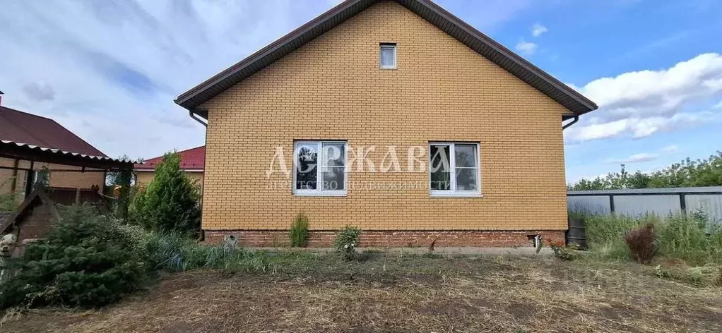 Коттедж в Белгородская область, Старооскольский городской округ, с. ... - Фото 0